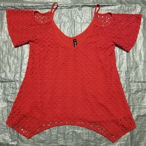 👙Design Lab off Lord & Taylor shoulder patterned crochet top